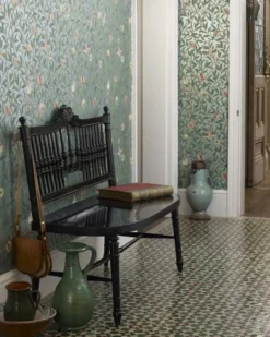 William Morris & Co. Tapet - Bird & Pomegranate Bayleaf/Cream