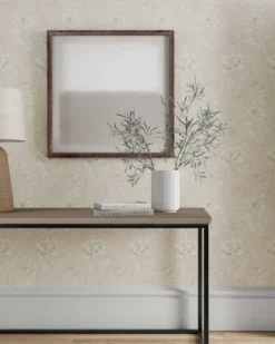 William Morris & Co. Tapet - Chrysanthemum Toile Eggshell/Gold